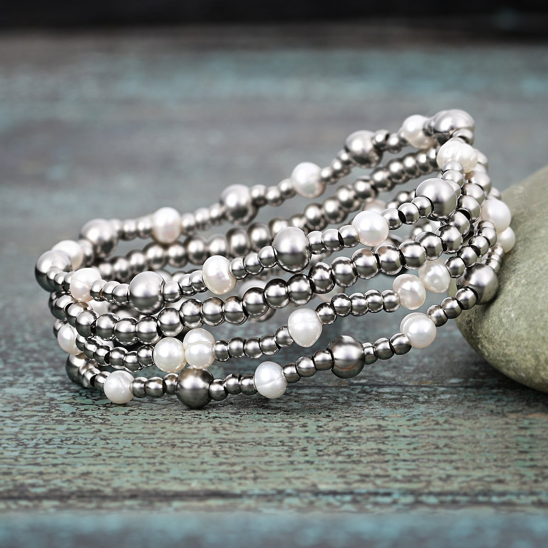 Shimmering Pearl Bracelet Set